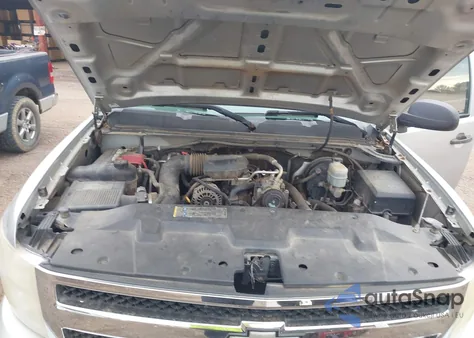 2010 Chevrolet Silverado 1500 Work Truck z USA, uszkodzony, nr VIN 1GCPCPEX0AZ275644